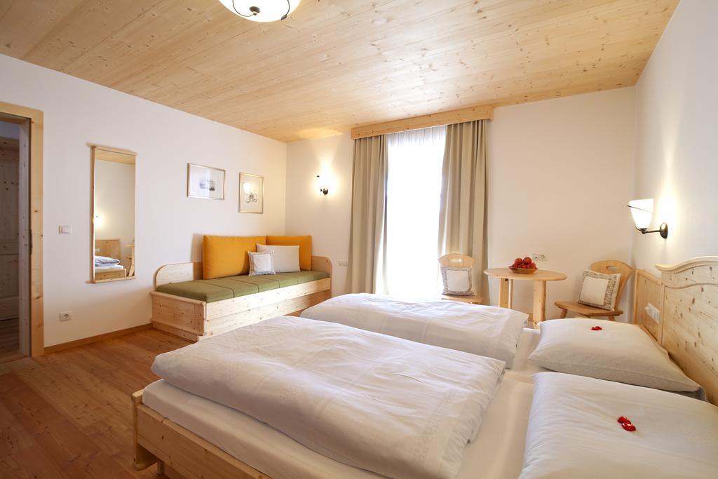Lienharterhof Guest house Monguelfo-Tesido / Welsberg-Taisten